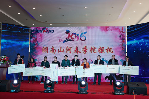 逆市可为！必发智能挖掘机首场展销会完善收官