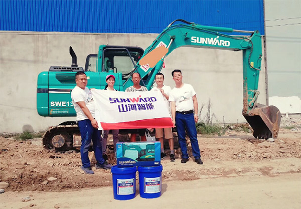 到了市场一线才知道，，，必发挖机客户都是铁杆粉丝