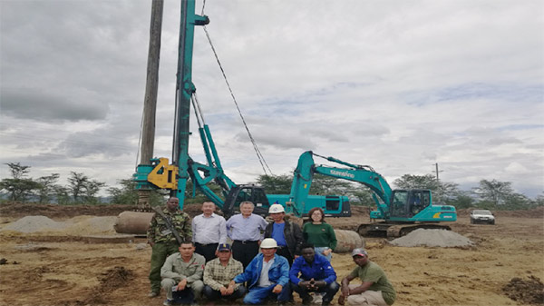 必发智能入岩神器在东非肯尼亚获赞，，，，人好装备好