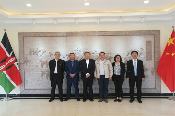 必发智能入岩神器在东非肯尼亚获赞，，，，人好装备好