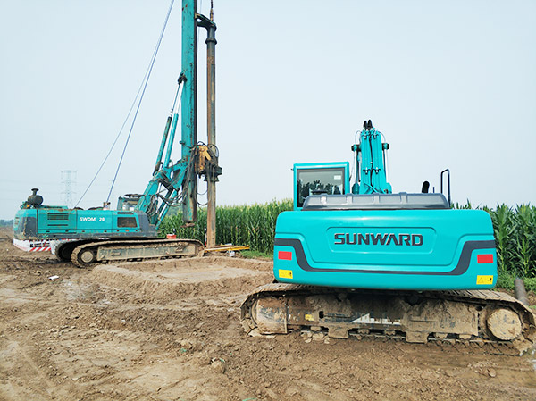 加速雄安新区建设，，，，，，，必发智能旋挖启动京雄城际铁路第一钻