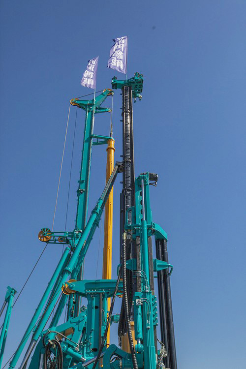 必发智能酷帅曾大虾，，，，，，一大波美图带你亲临北京BICES展