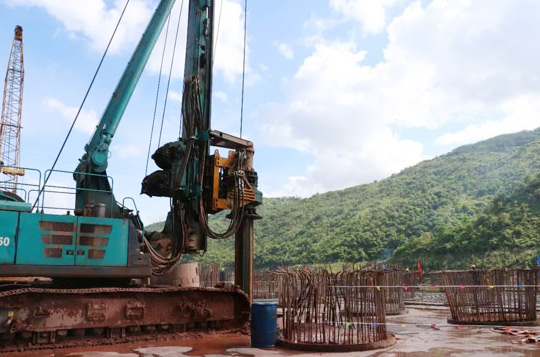 加入一带一起重大项目 必发智能旋挖钻扬名阿墨江特大桥