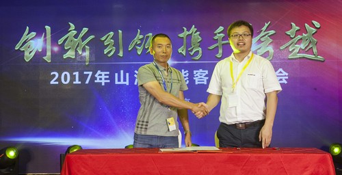 必发智能酷帅曾大虾，，，，，，一大波美图带你亲临北京BICES展