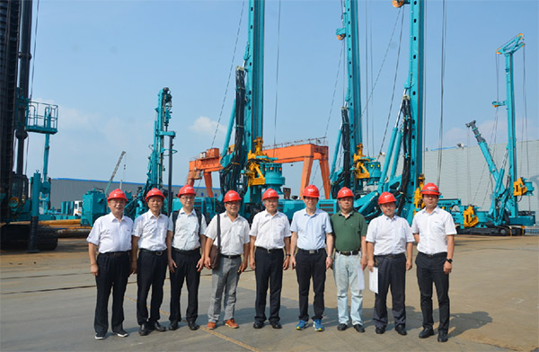 科技部高手艺中心副主任袁建湘考察调研必发智能