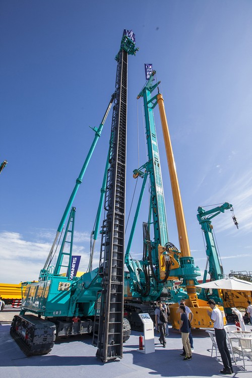 必发智能酷帅曾大虾，，，，，，一大波美图带你亲临北京BICES展