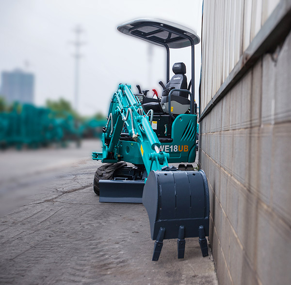 “C位”出道 14.5万元必发智能微挖18UB等你开回家