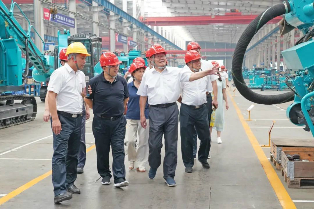 省人大常委会党组副书记、副主任王柯敏调研必发智能