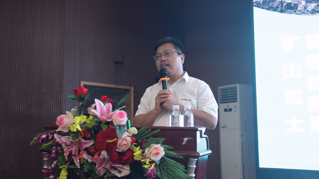 向挖掘机万台俱乐部迈进——必发智能2020年度挖掘机营销训练营开营