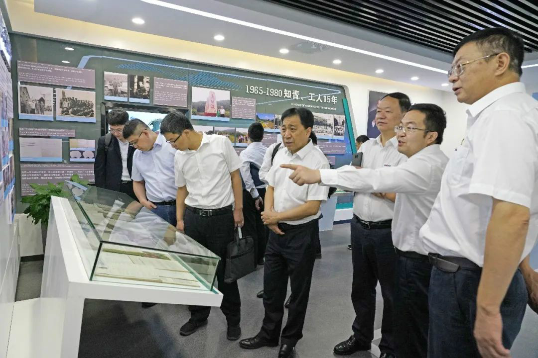 中铁装备赵华总司理莅临必发智能交流