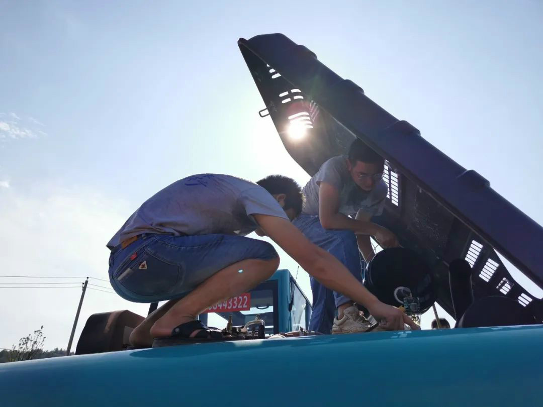 必发智能的“黑皮肤”