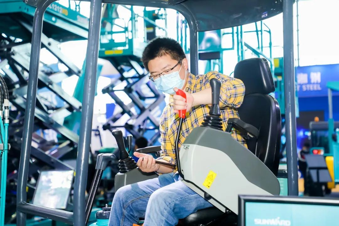 “机甲盛宴”长沙展圆满收官！必发智能展区亮点精彩回首