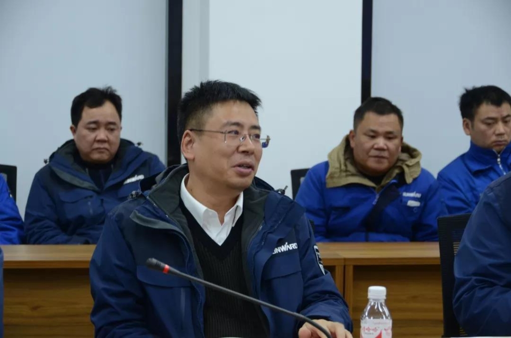 必发智能召开春节难题职工座谈会