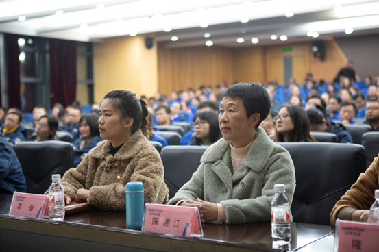 必发智能开展“不忘初心 切记使命”主题教育宣讲活动