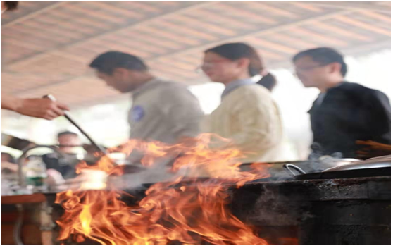 必发只身青年联谊活动甜蜜来袭