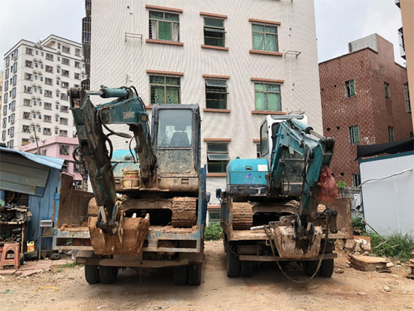 8年“钟情”，，，“必发绿”助力展鸿途