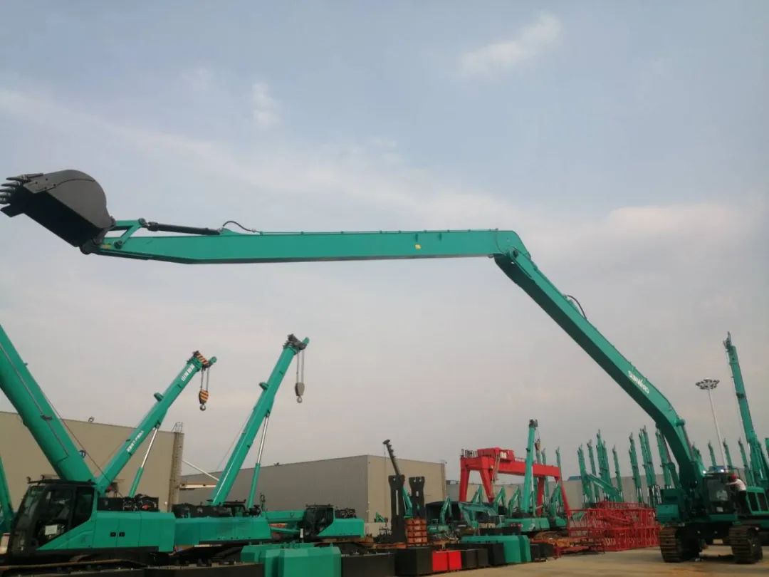 挖深全球第一！必发智能加长臂液压挖掘机SWE950ELR出口南美