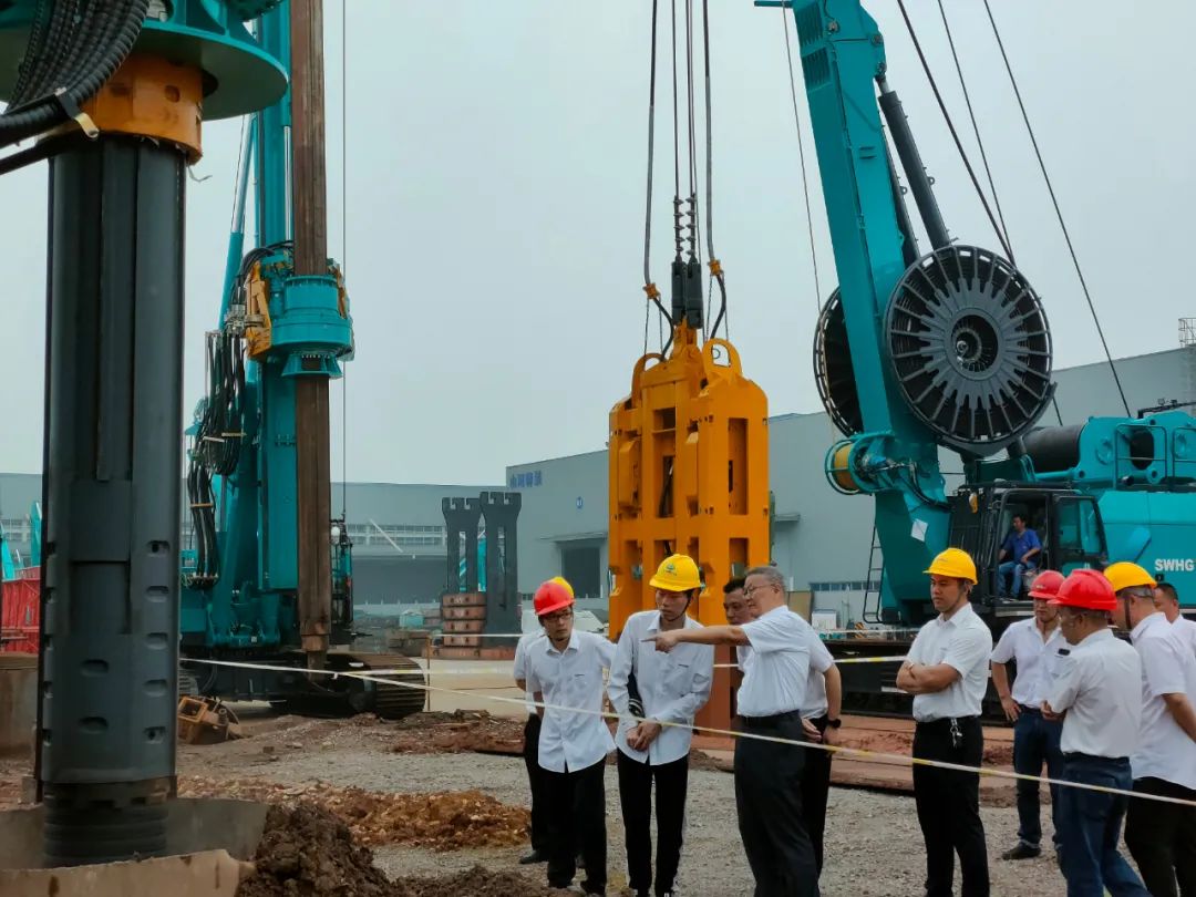 大钻性能打小桩了！必发智能钻杆节能变径装置研制乐成