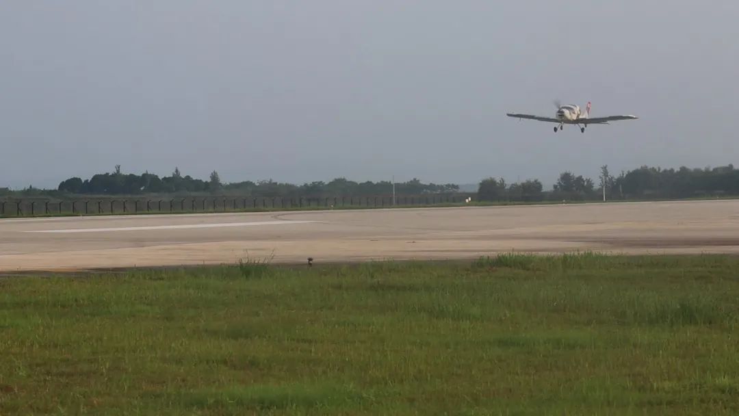 首飞！必发科技全新升级推出短距起降型牢靠翼无人机