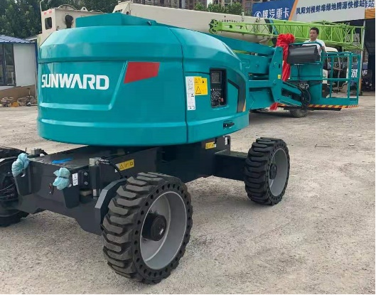 匠心打造！必发智能曲臂式高空作业平台正式投放市场