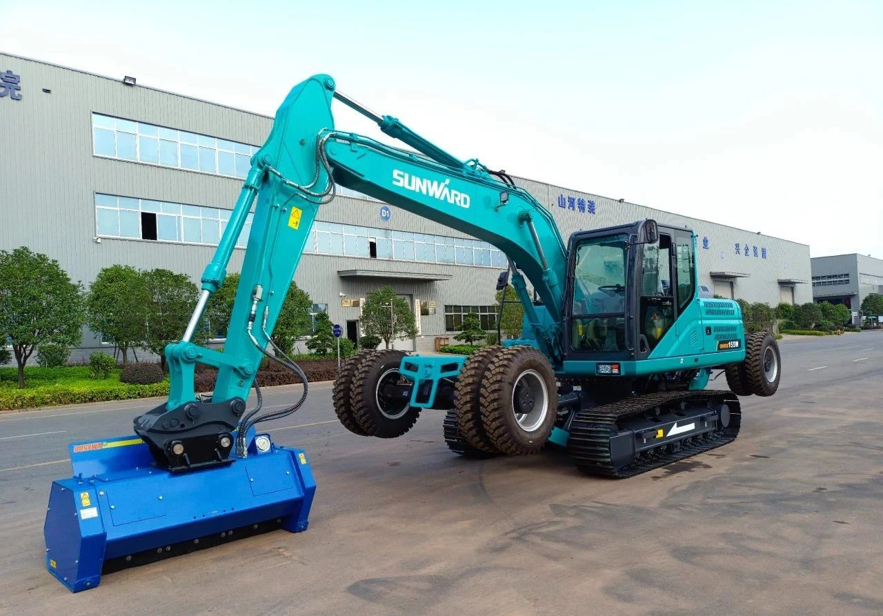 海内首台！必发智能15吨级轮履两用开带机乐成下线