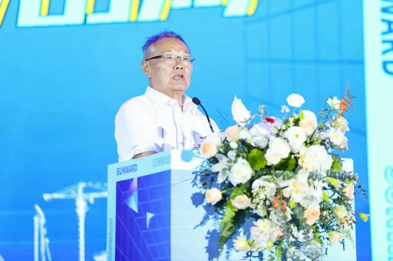 四大成套装备携手登。。。。。。”胤⒅悄芰⒁煨Ч故净峤怀觥傲裂鄞鹁怼