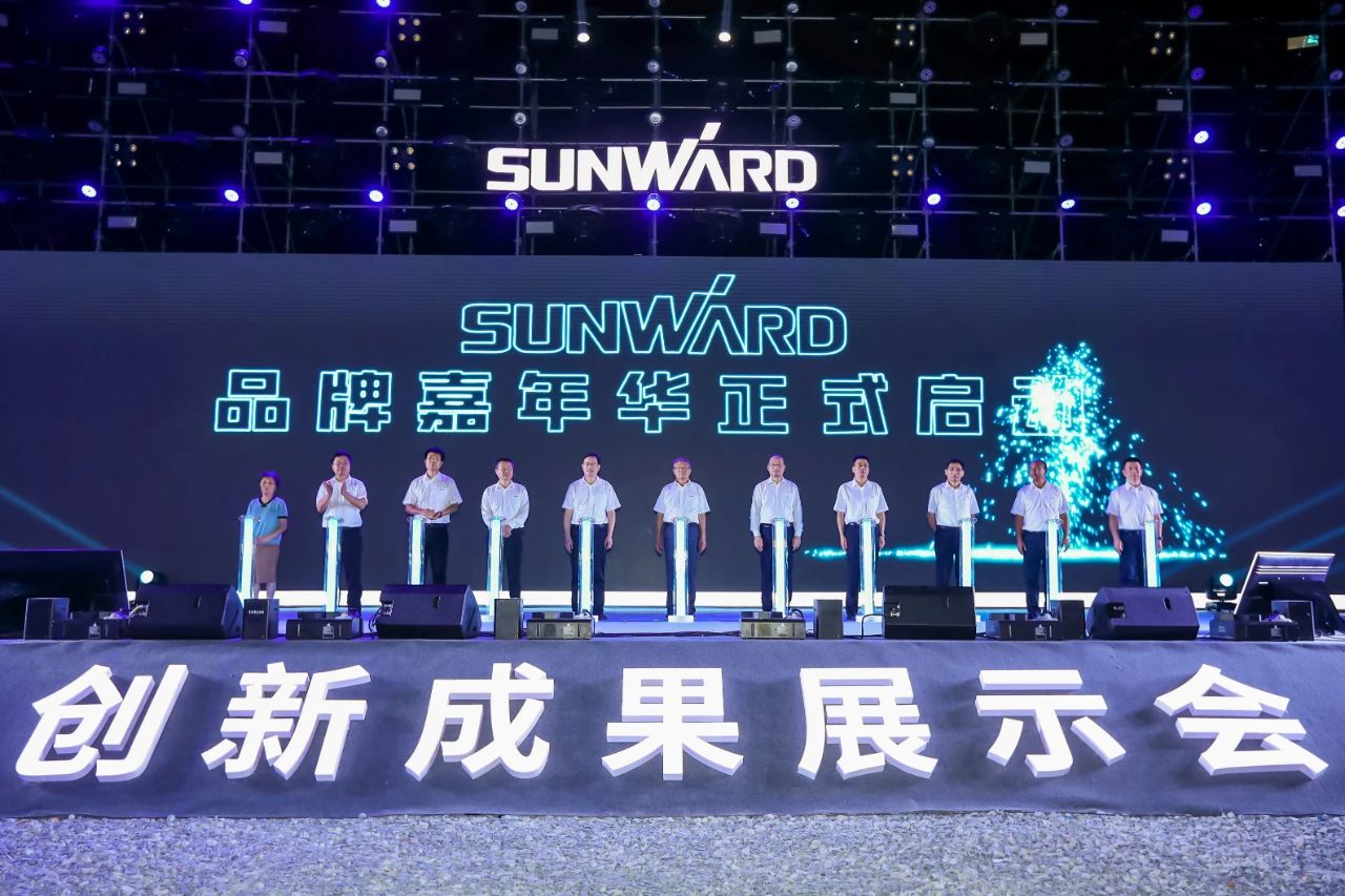 逛展超热闹！必发智能效果展示会高能名时势来袭