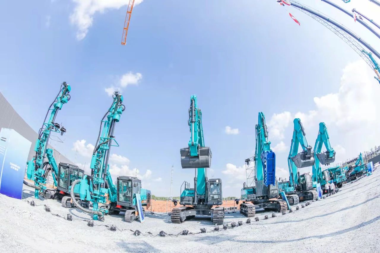 必发智能何清华：立异驱动 数字赋能，，，，，，助推制造业数字化转型