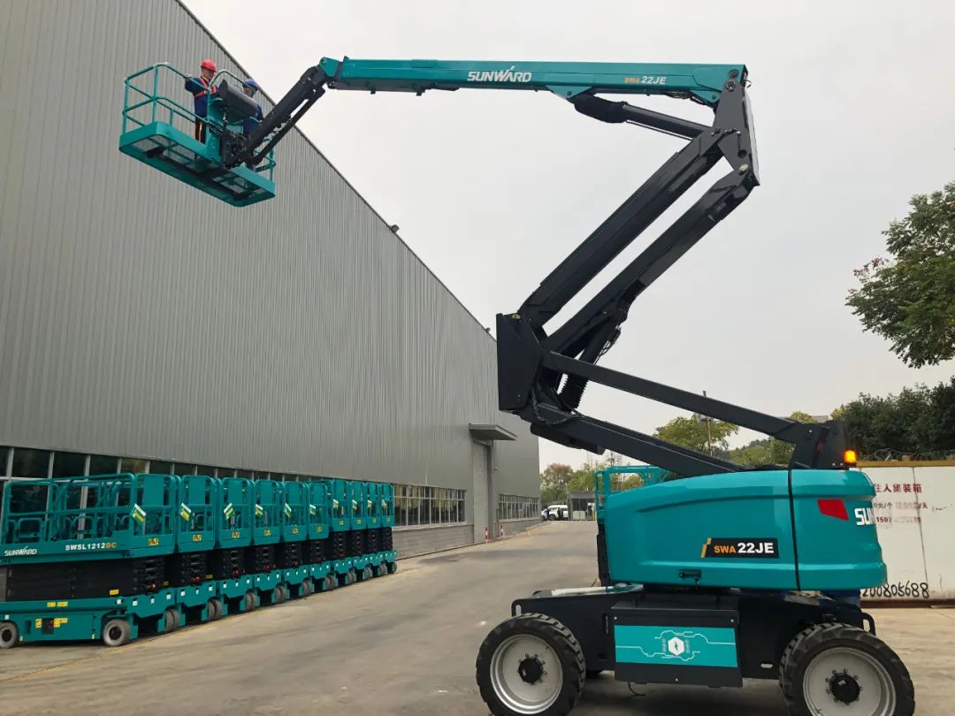 同级别作业高度最高！必发智能首款自主研发电动臂式高空作业平台下线