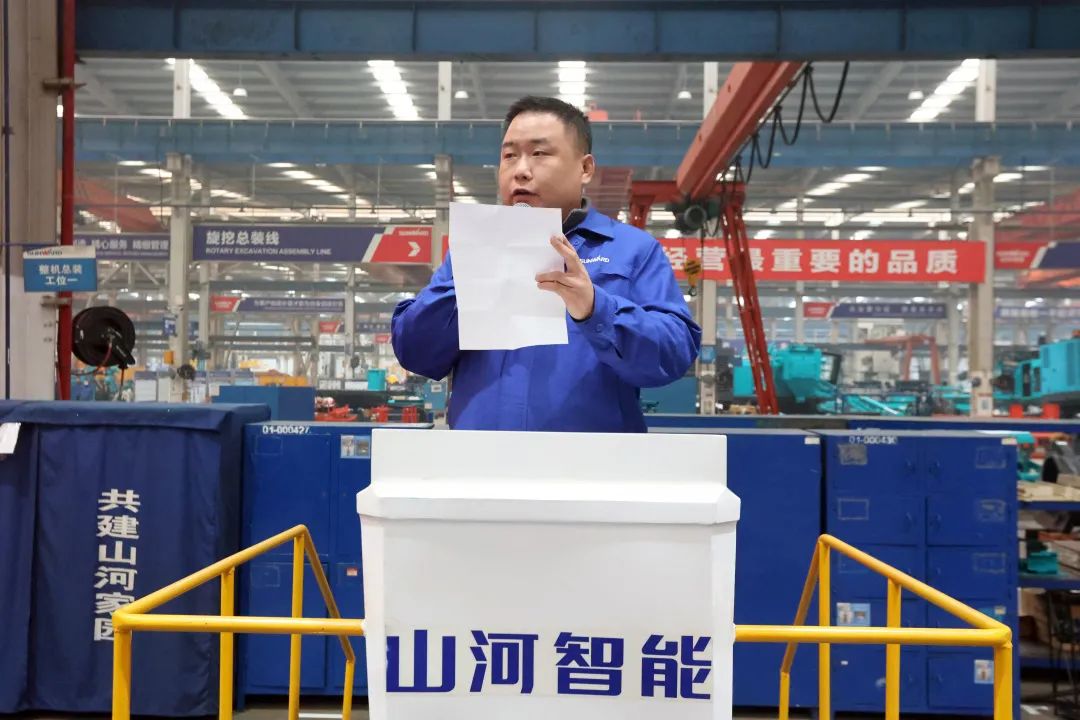 向模范学习！必发智能56名职工受到职工职业手艺竞赛表扬