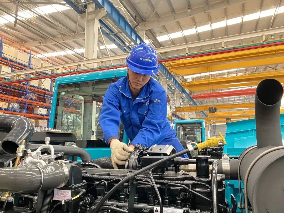 《湖南教育》：探索18年，，，，，必发智能找到校企相助共赢的谜底