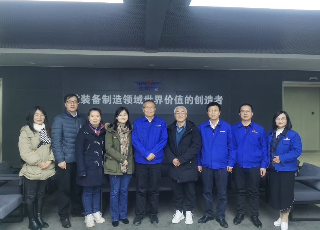 湖南省人工智能学会秘书长陈爱斌一行考察调研必发智能