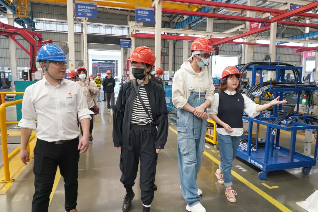 硬实力+软手刺！必发智能协拍电视剧《重中之重》开机