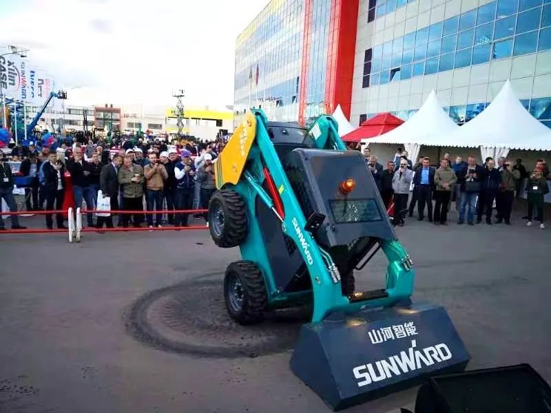 必发匠心 | 闻“机”起舞，，，，手艺“添”威