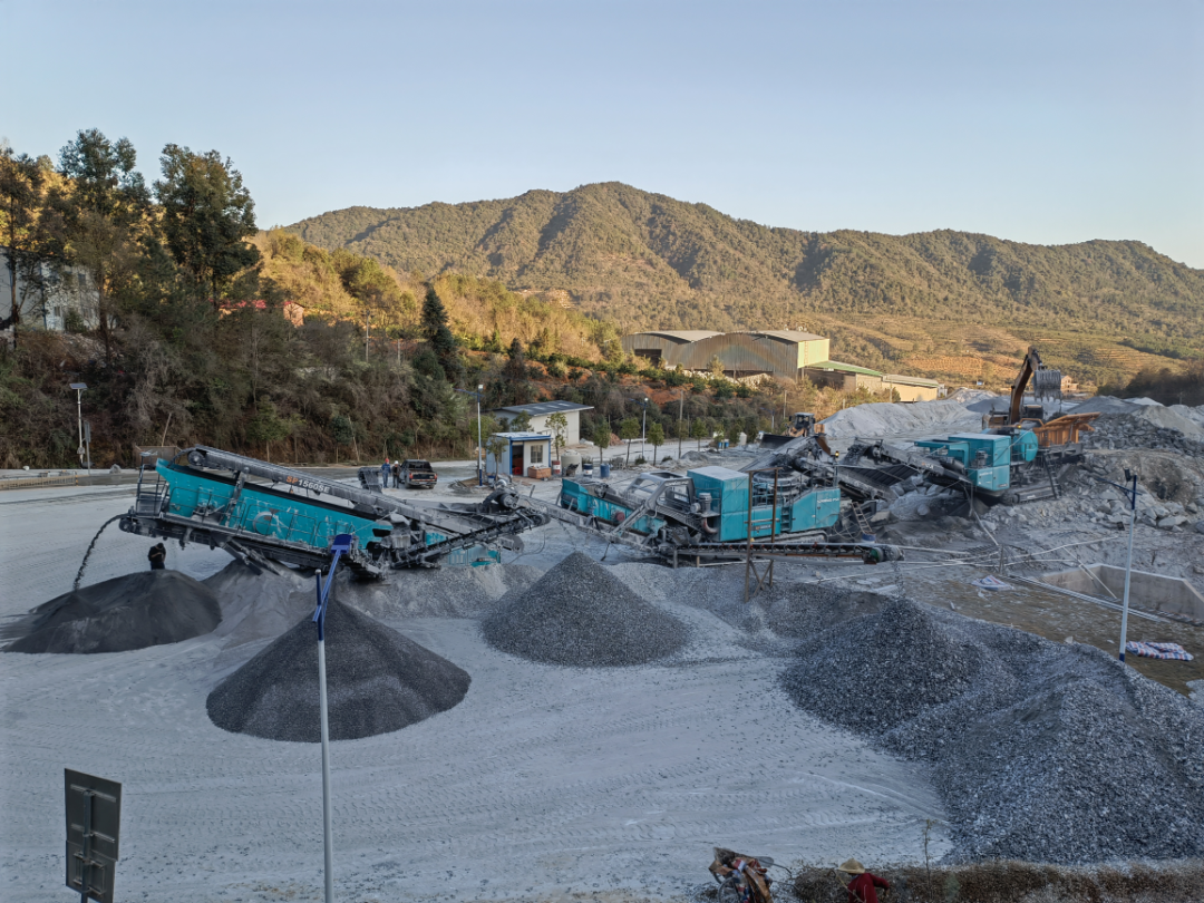 高性能+优效劳！必发普石勒移动破碎筛分成套装备“重拳出击”