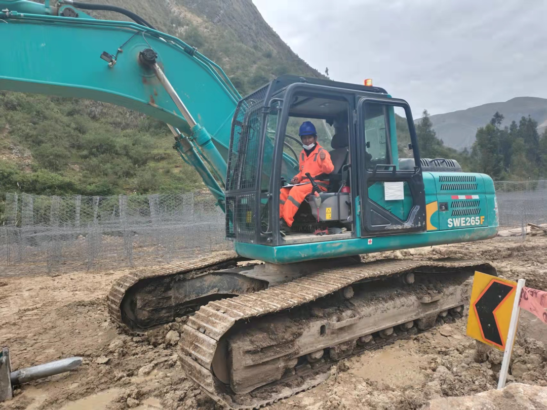 挑战天下第二高山脉！必发智能装备助力秘鲁安第斯国家公路项目建设