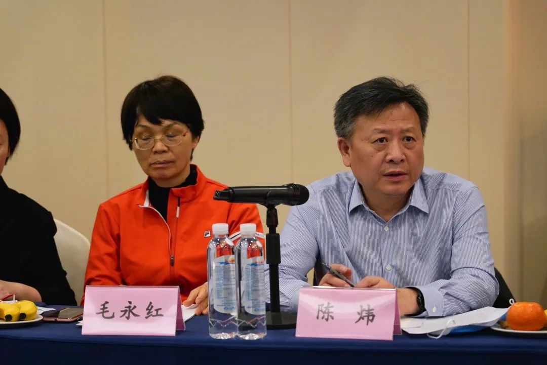 抱团出海，，，，，携手共赢！何清华带队赴湖南异地商会联合会造访交流