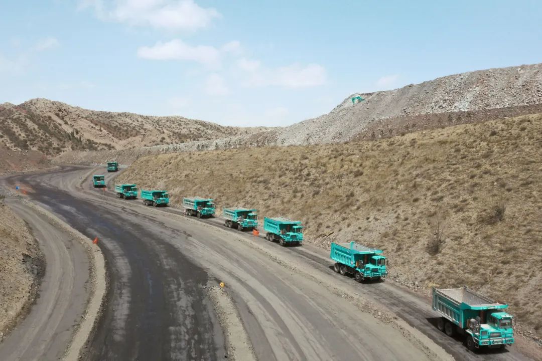 图集 | “必发绿”满矿山！必发智能矿山成套装备实力“亮剑”