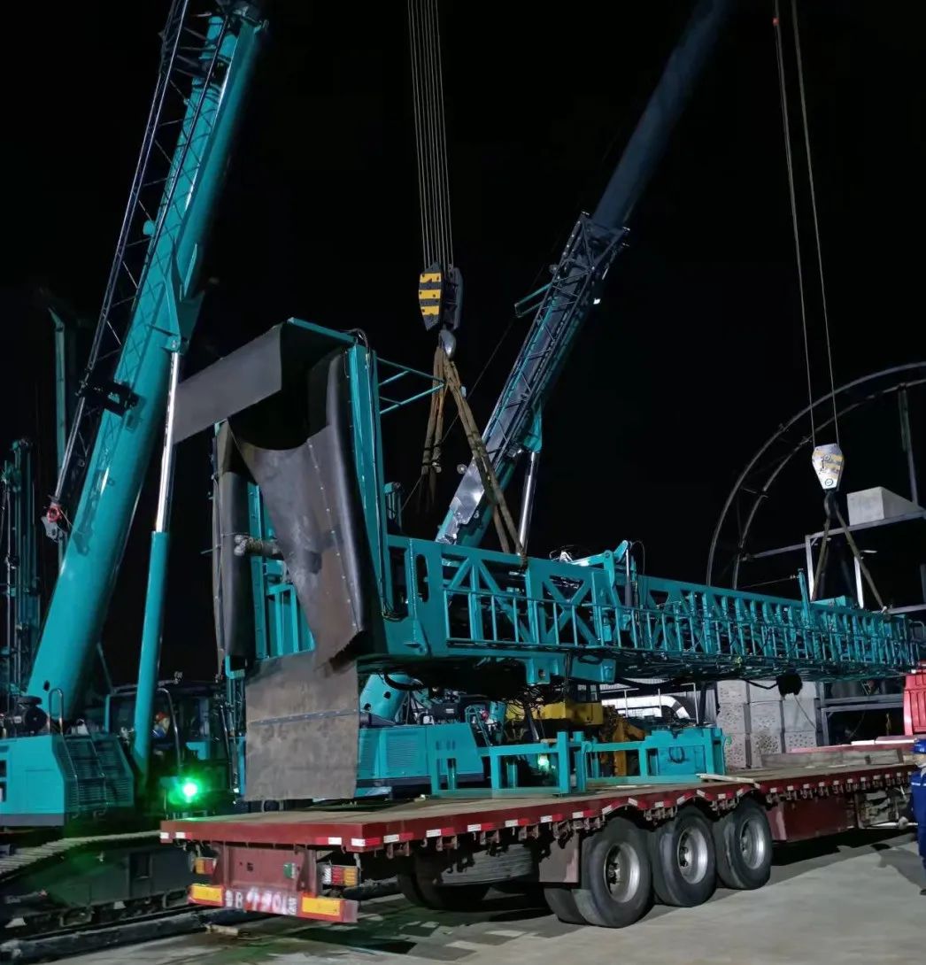 将斗争举行究竟！致敬必发劳动者