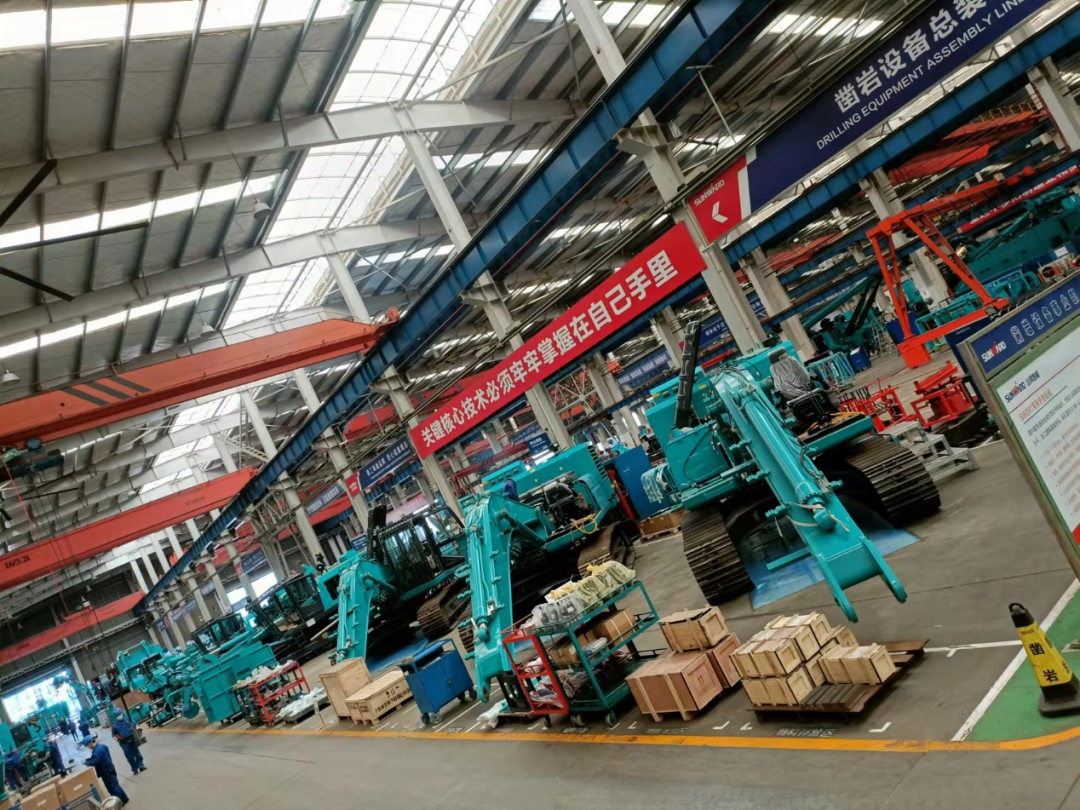 将斗争举行究竟！致敬必发劳动者