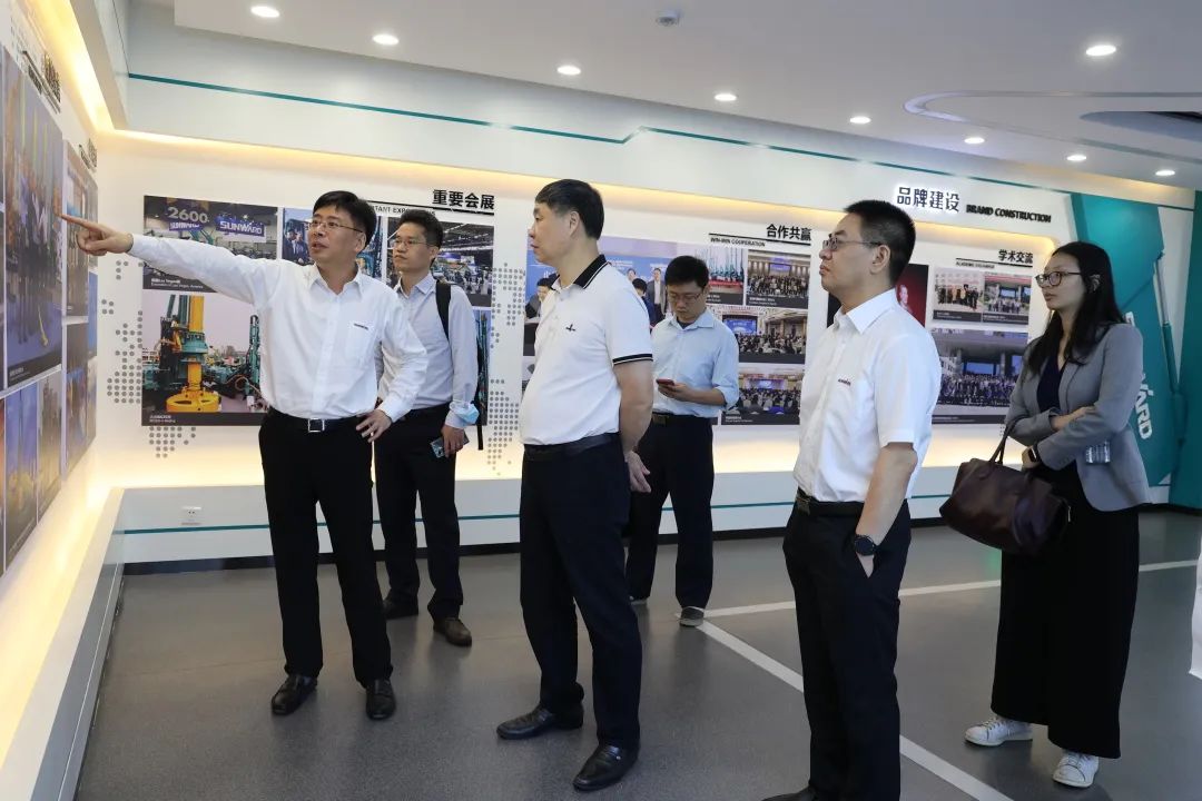 广州工控集团副总司理李绍康调研必发智能