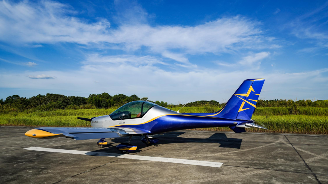 图集 | 阿若拉穿“鲨”衣，，，，，尚有更多套装为天空添彩！