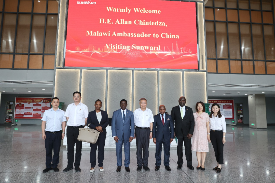 马拉维大使一行考察必发智能