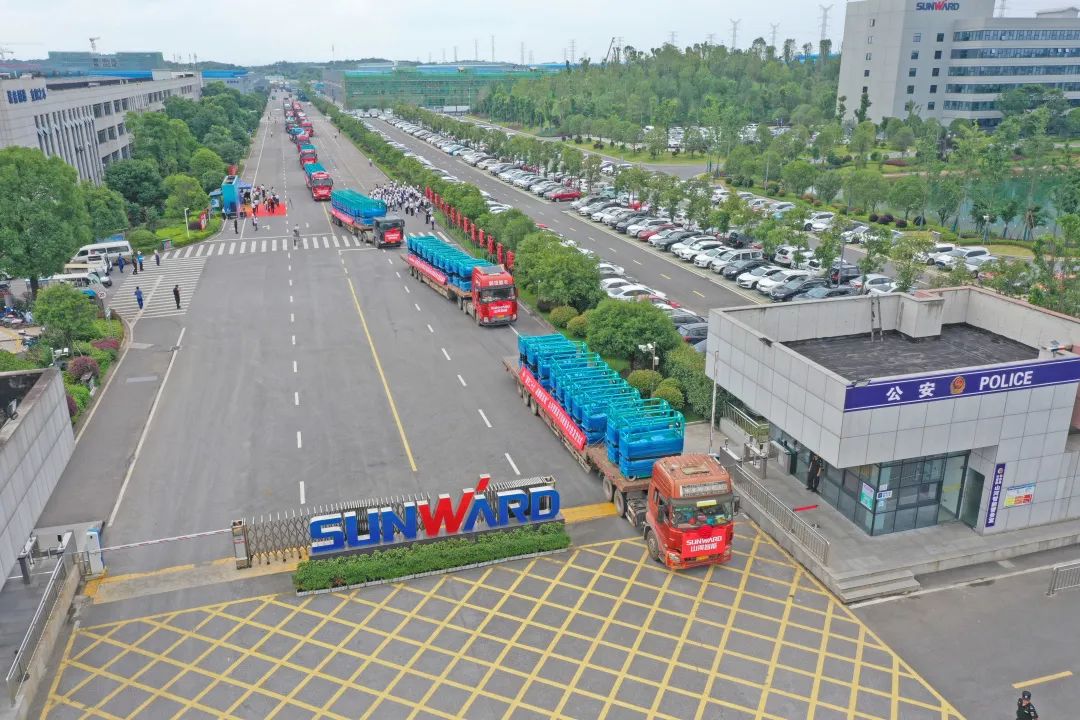 献礼二十大，，，，再攀新高地！必发智能高空机械装备再迎批量发货