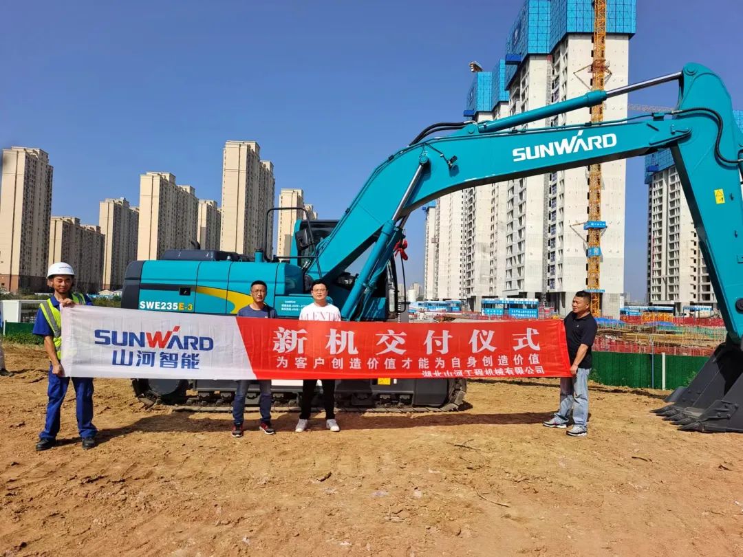 全款拿下！必发智能挖掘机奔赴工地一线