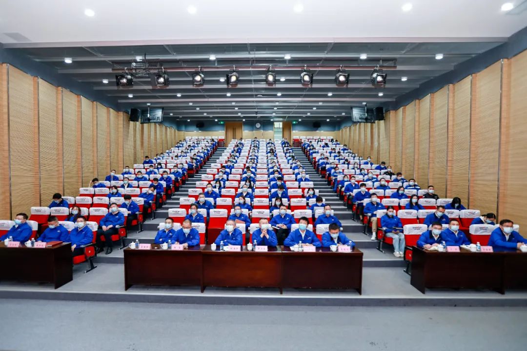 振奋人心！必发智能党员干部集中收看党的二十大开幕会盛况