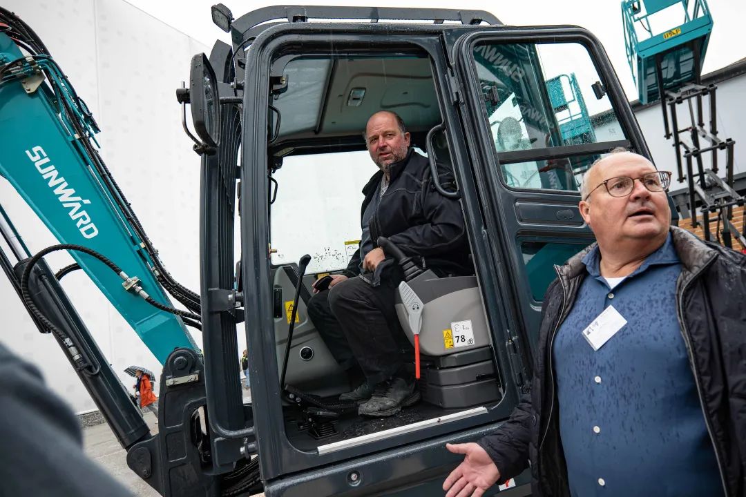 Bauma 2022 | 一连加码欧洲高端市场。。，，，“必发绿”闪灼德国慕尼黑