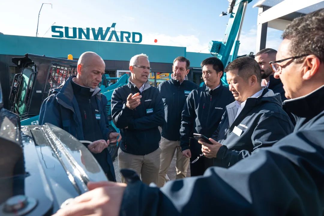 Bauma 2022 | 一组火热现场图带您重温必发智能德国宝马展之旅