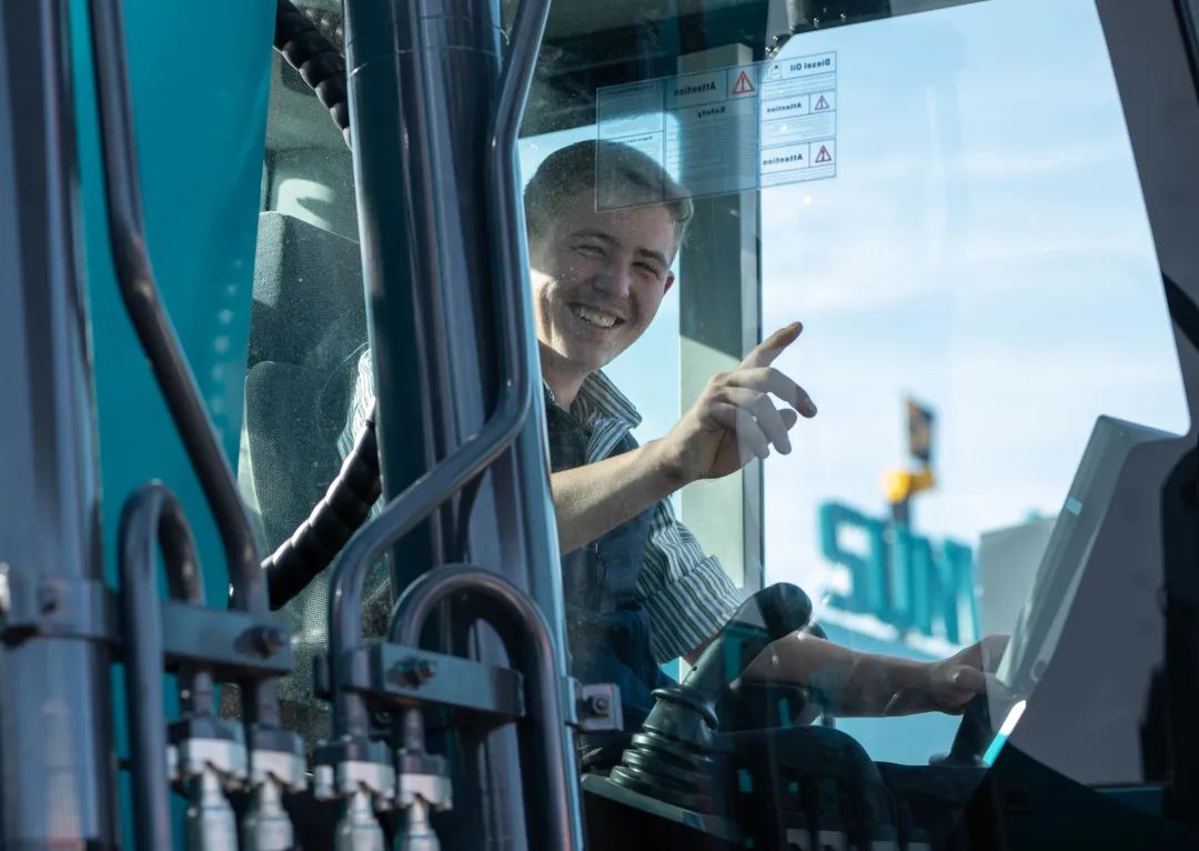 Bauma 2022 | 一组火热现场图带您重温必发智能德国宝马展之旅