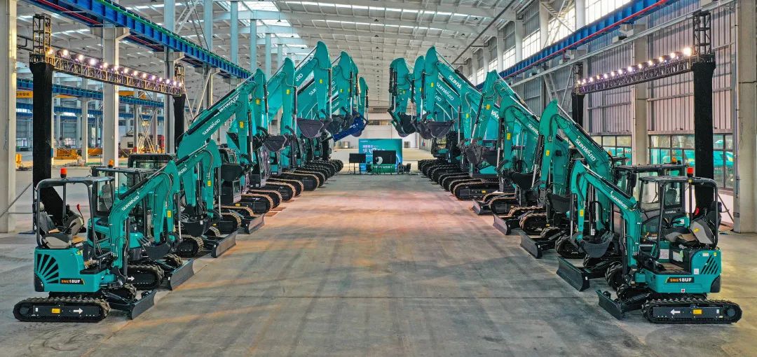 助力“双碳”目的！必发智能集中宣布F系列国四挖掘机